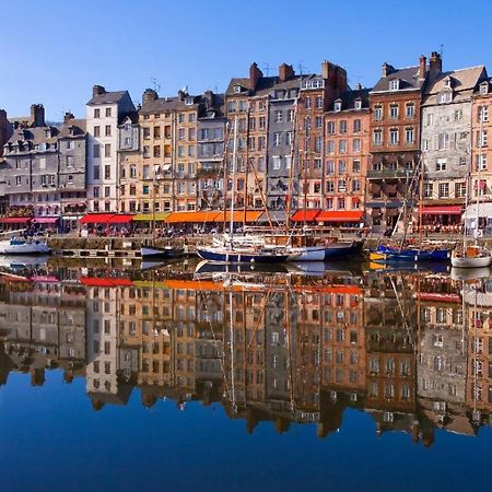 Chambre D'Hotes Du Carre Des Arts Honfleur Buitenkant foto